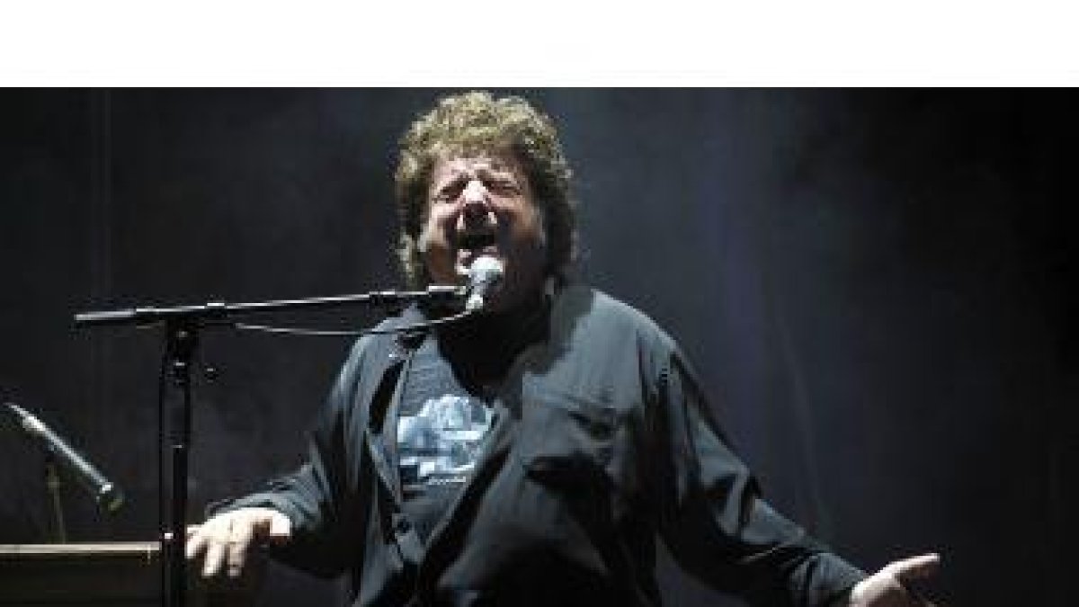 Enrique Morente durante una actuación en Benicasim.