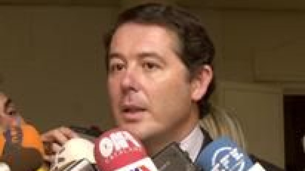 Michavila, ayer en Madrid respondiendo a las preguntas de los periodistas