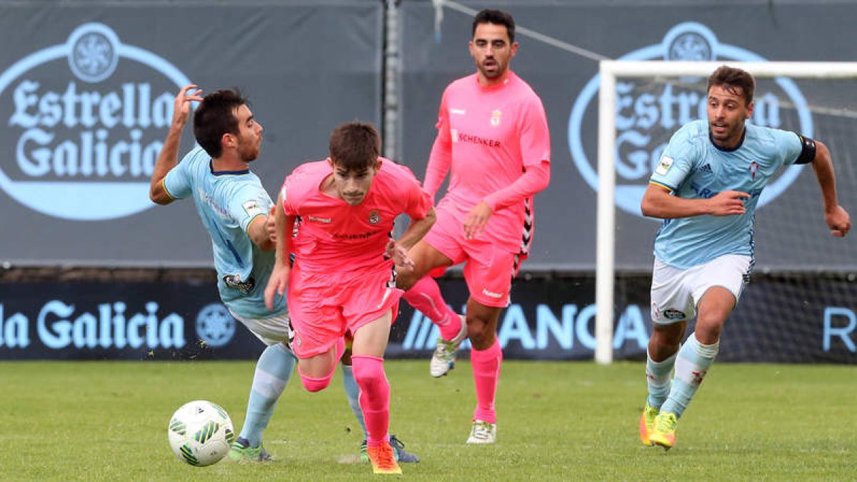 Toni cuajó un buen partido en las instalaciones de Barreiro, al igual que Viti. MARTA BREA