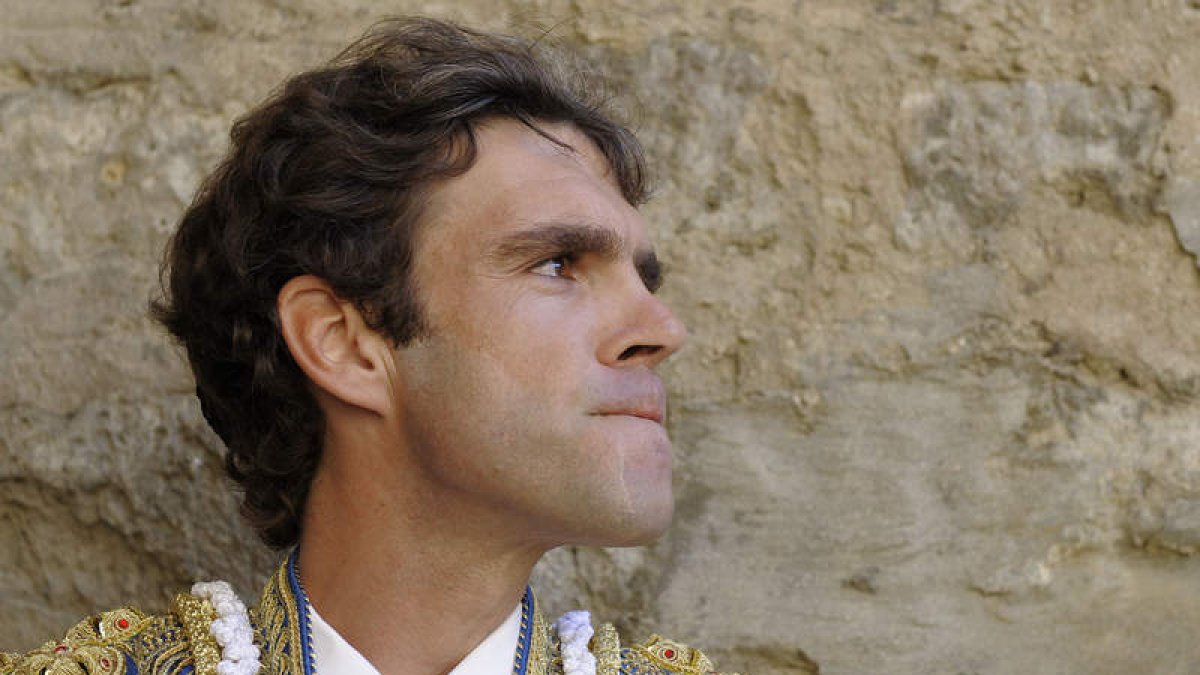 La presencia de José Tomás atrae a aficionados de todo el mundo, deseosos de ser testigos de la leyenda del toreo.
