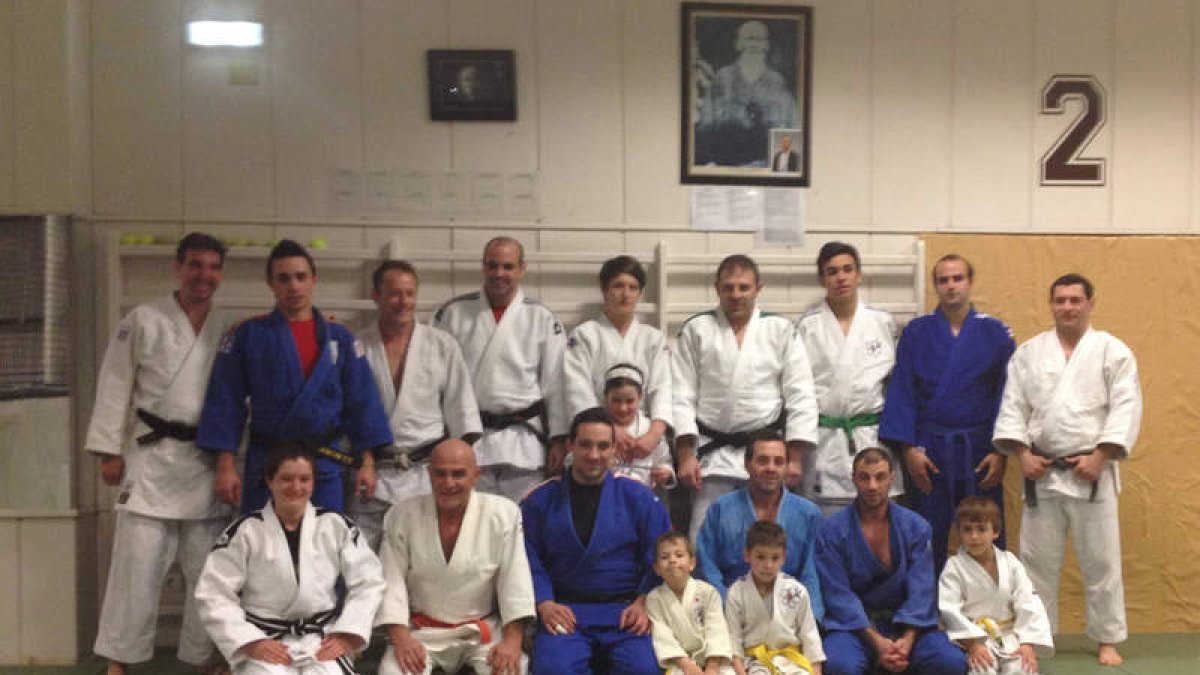 Algunos de los judokas participantes en el entrenamiento ‘Genarín Solidario’