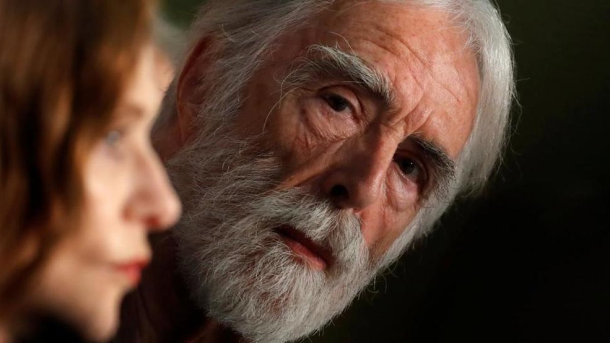 Michael Haneke e Isabelle Huppert, en la presentación de 'Happy end' en Cannes.