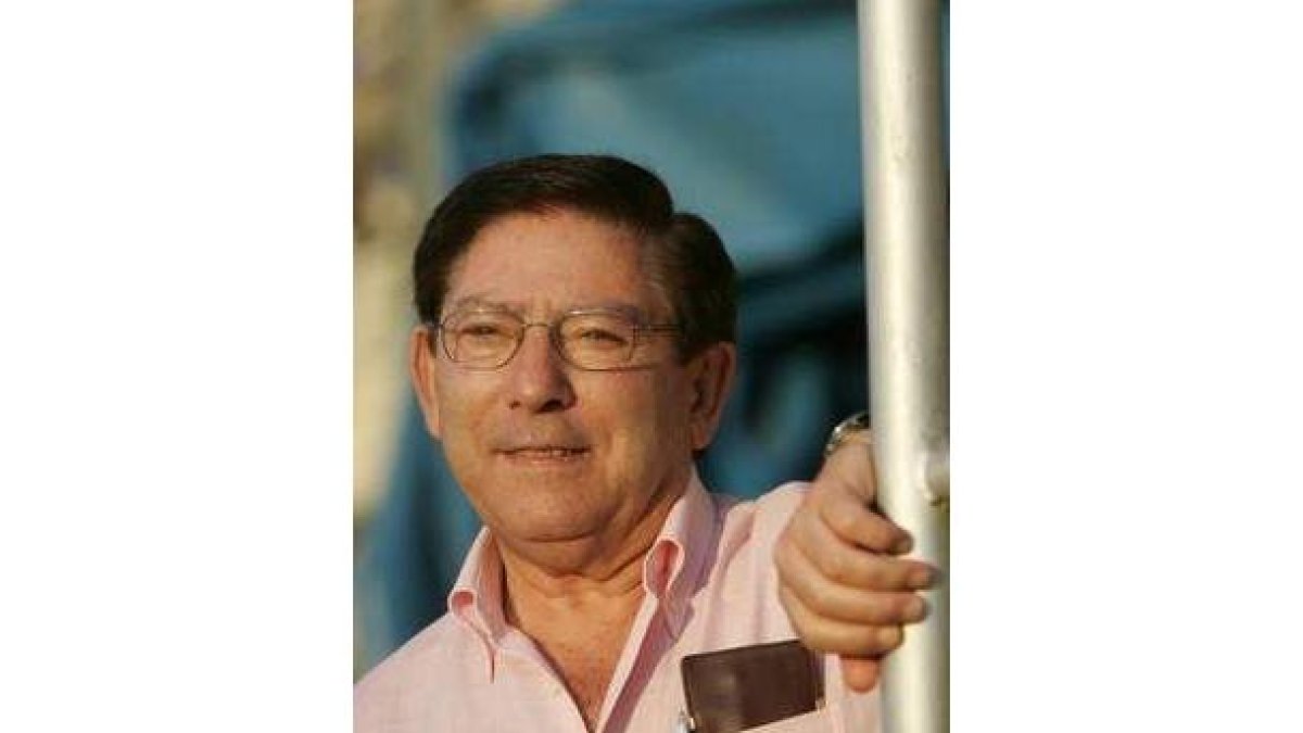 Domingo Cueto pretende la continuidad de Álvaro Cervera.