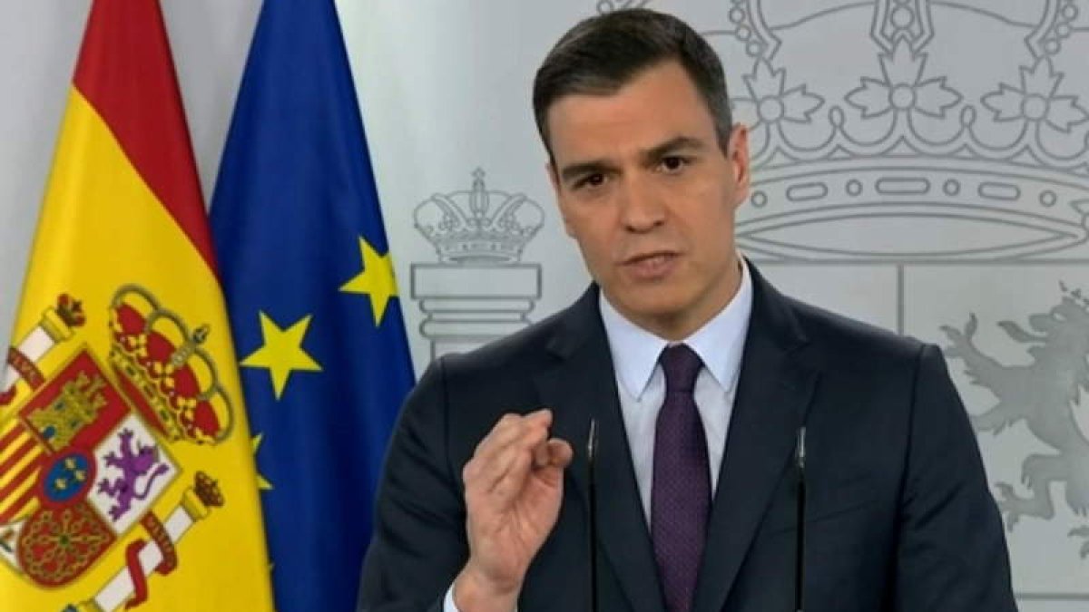 Pedro Sánchez, en su comparecencia de ayer para anunciar las nuevas medidas en el próximo Consejo de Ministros. EFE