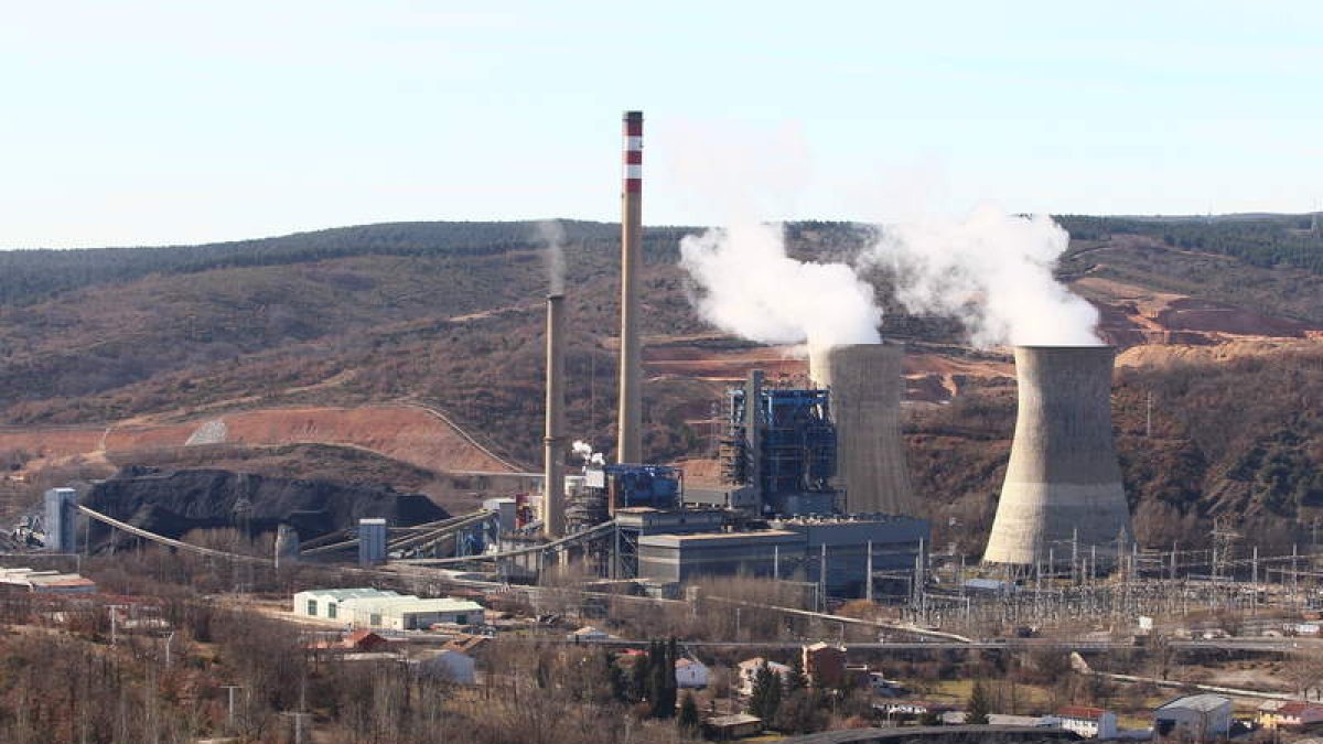 Panorámica de la central térmica de La Robla.