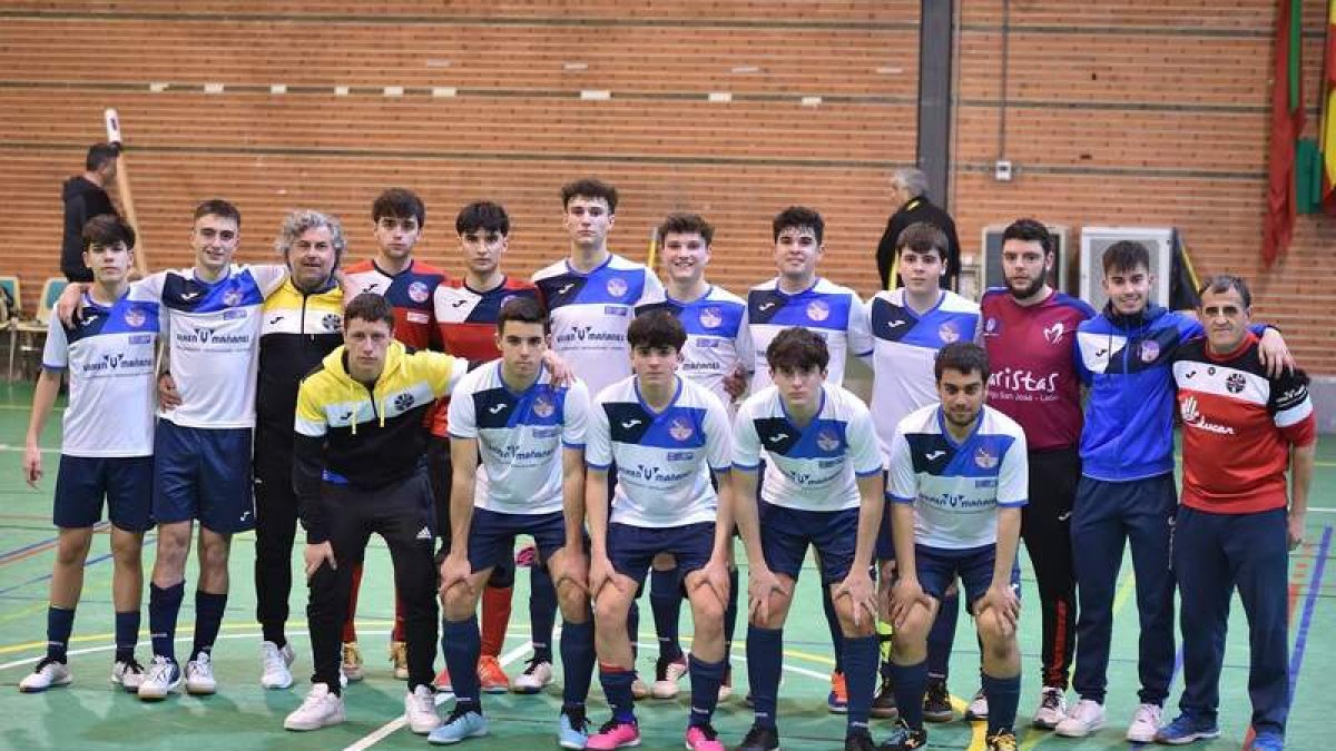 Formación del Trepalio que mantiene la sexta posición del grupo 1 de la División de Honor Juvenil. DL