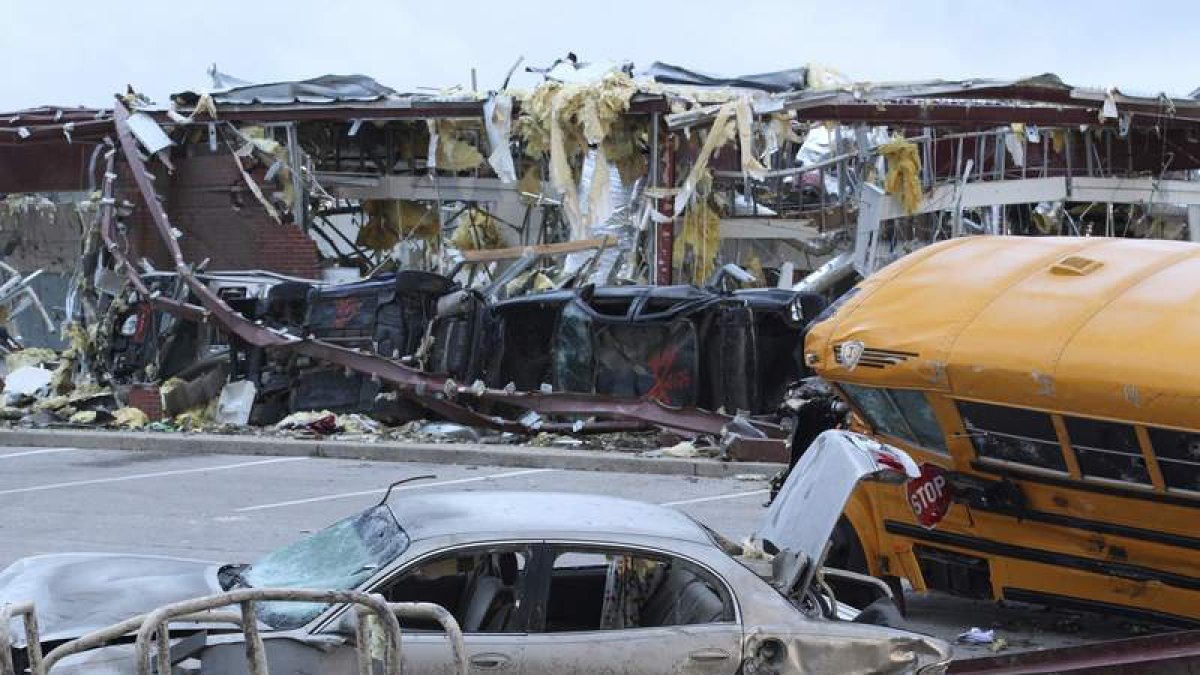 Una localidad del estado de Indiana, arrasada tras el tornado.
