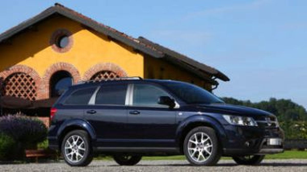 Por planta y tamaño, el Freemont ofrece una imagen «potente» y de coche sólido.