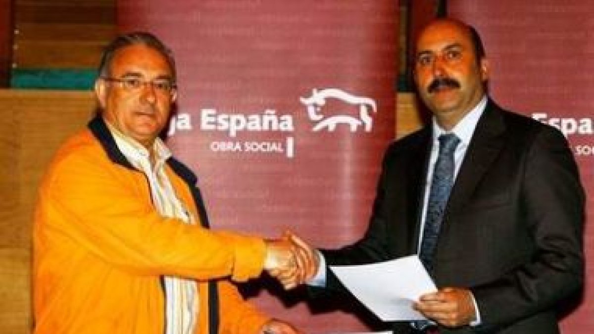 Marcos Martínez, Isabel Carrasco y Ramón Ferrero, en la cuestión de la AECC