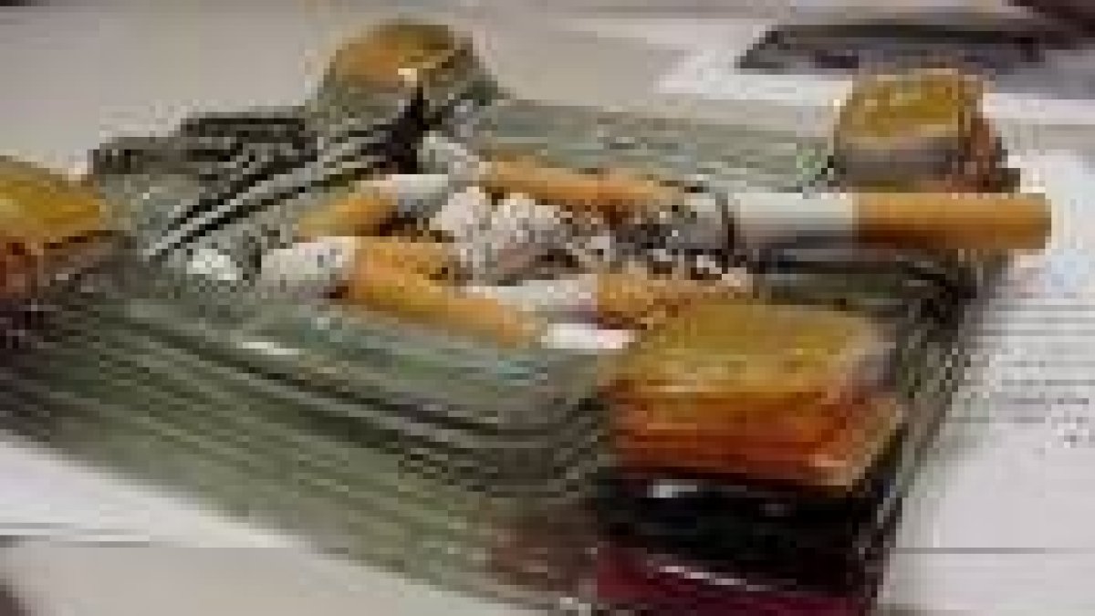 El tabaco acarrea graves problemas de salud para los adictos a este consumo