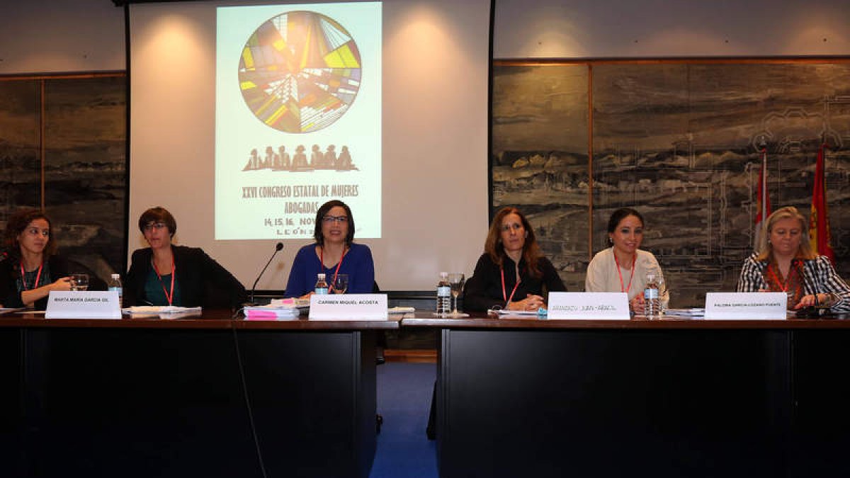 Ponentes del Congreso Estatal de Mujeres Abogadas.