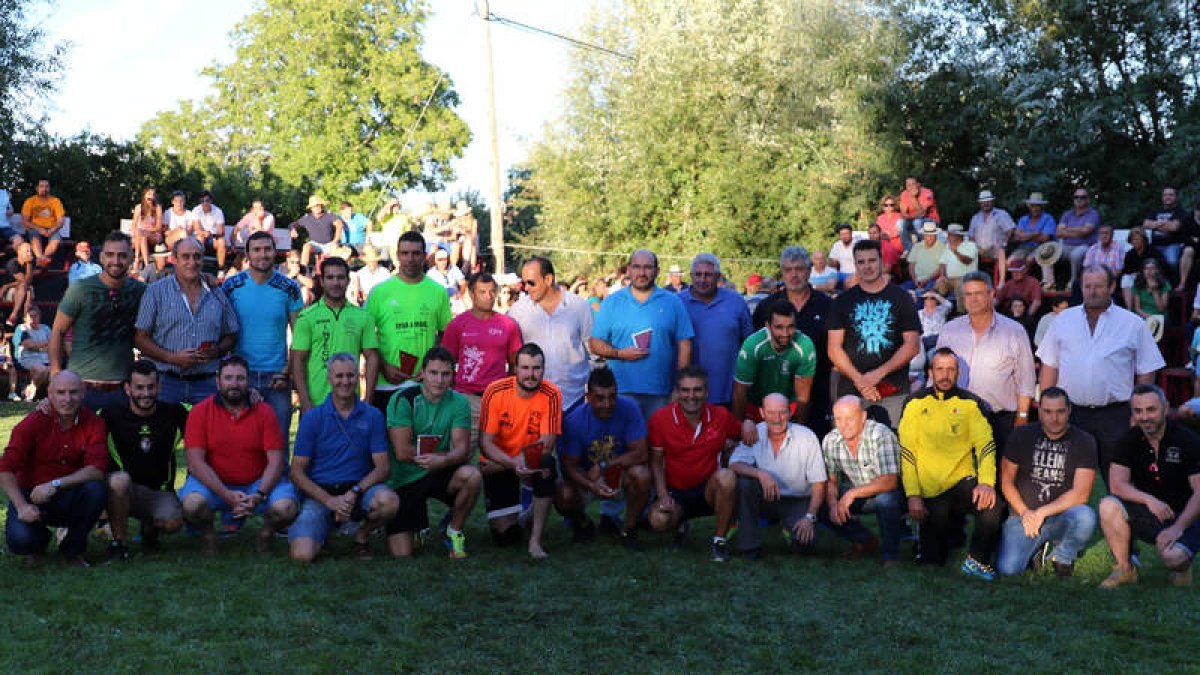 Además de los triunfos personales, de la labor de Escuela, ‘El Junco’, junto a los suyos, ha conseguido hacer de su Villavente referente de la Lucha. A. B.