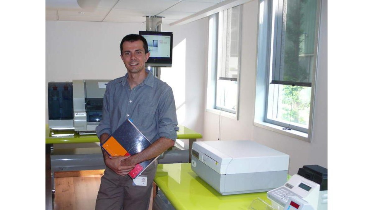 Javier Yugueros trabaja en Grenoble, en la empresa BioMérieux.