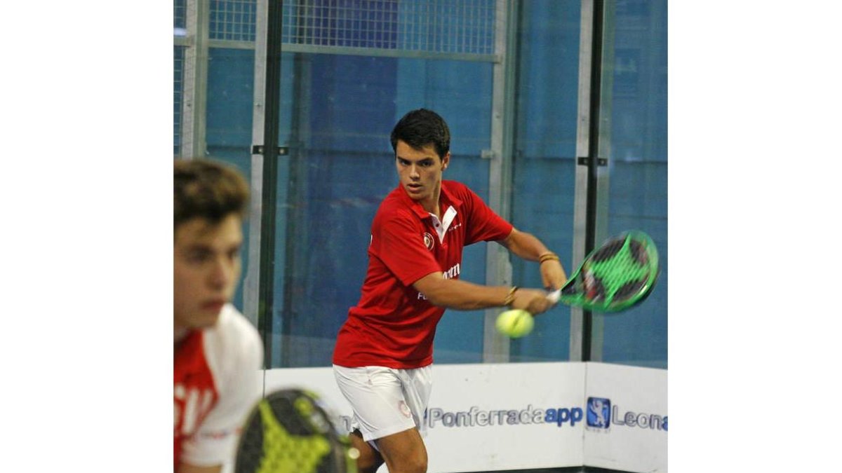 Las promesas del pádel español pelean por el título nacional en Tenis5Pádel. F. OTERO PERANDONES