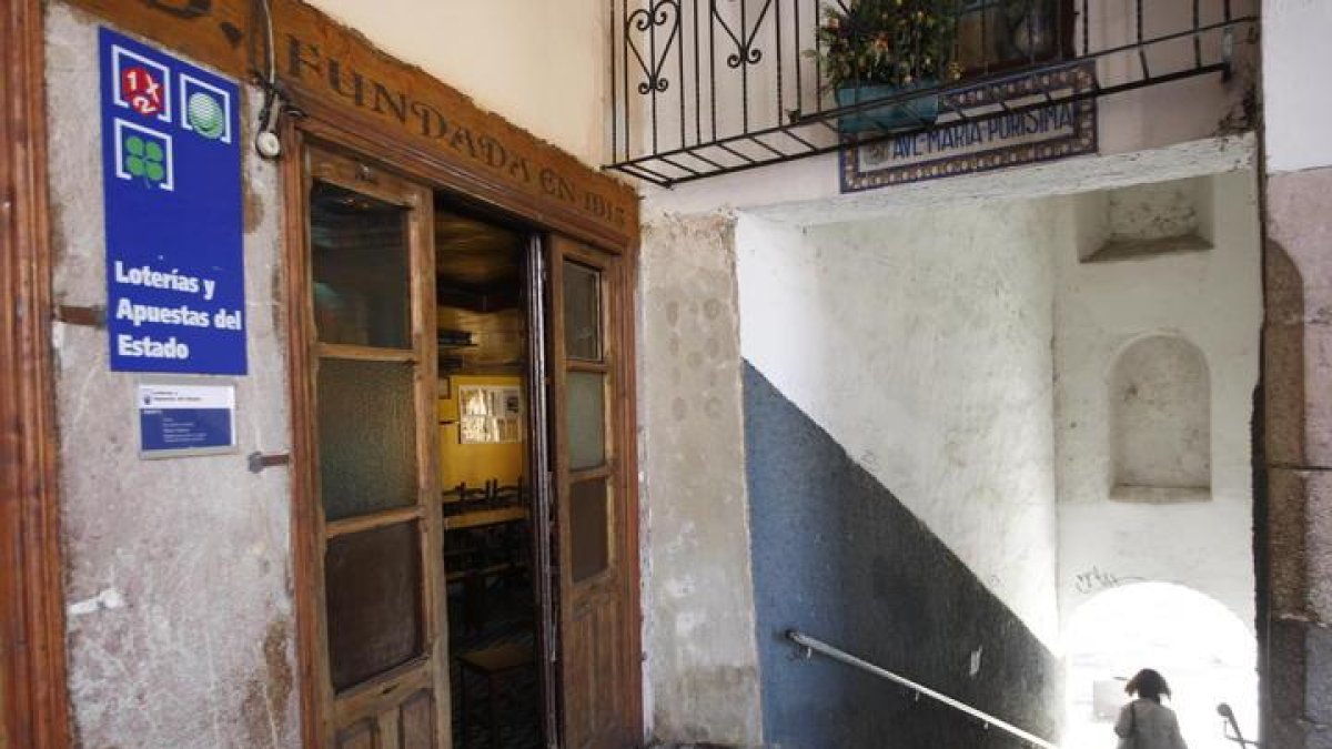 Fachada de Casa Benito, donde fue validado el boleto ganador