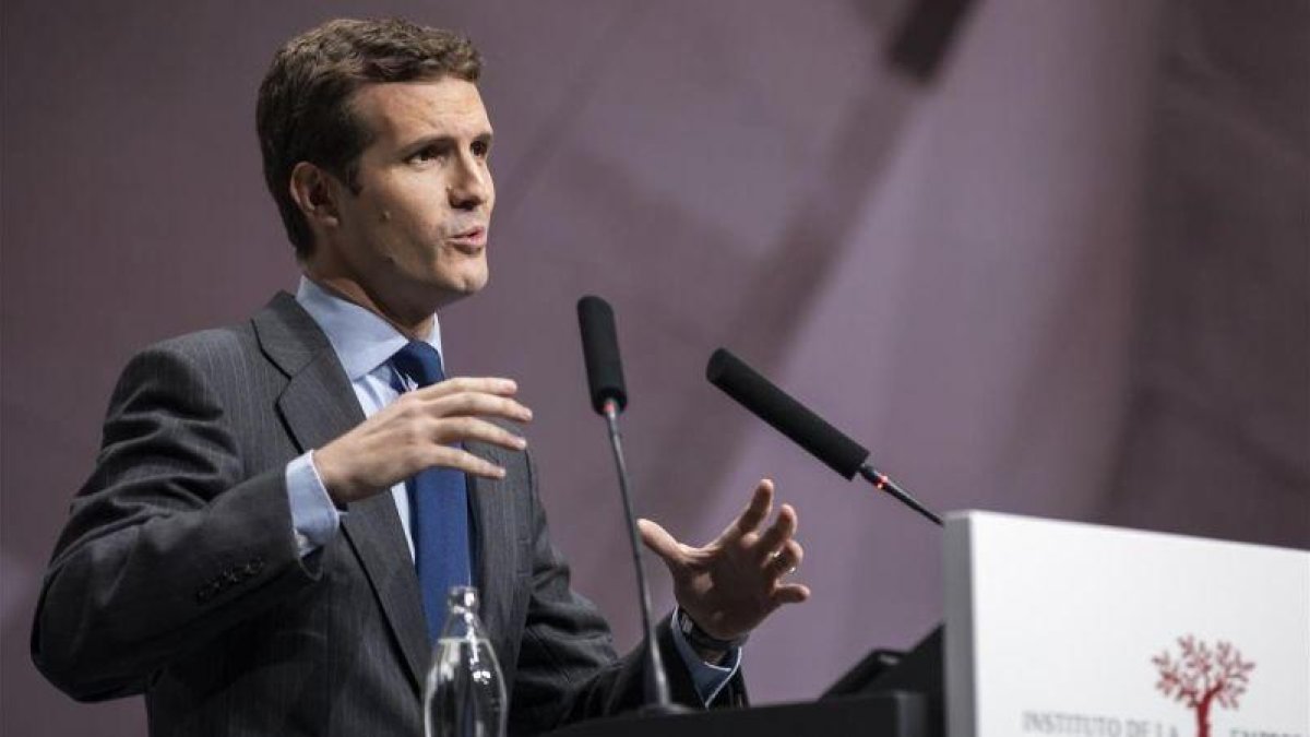 Pablo Casado, este martes, durante su intervención en el congreso de la Empresa Familiar que se celebra en València.
