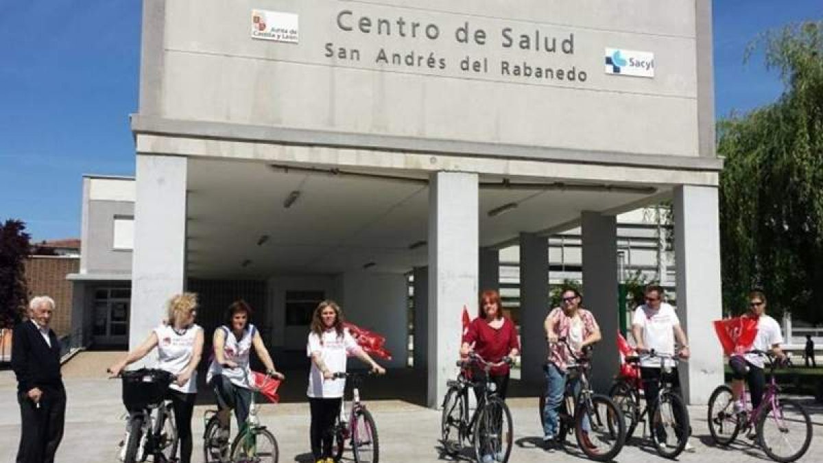 La candidata de IU realizó una marcha cicloturista.