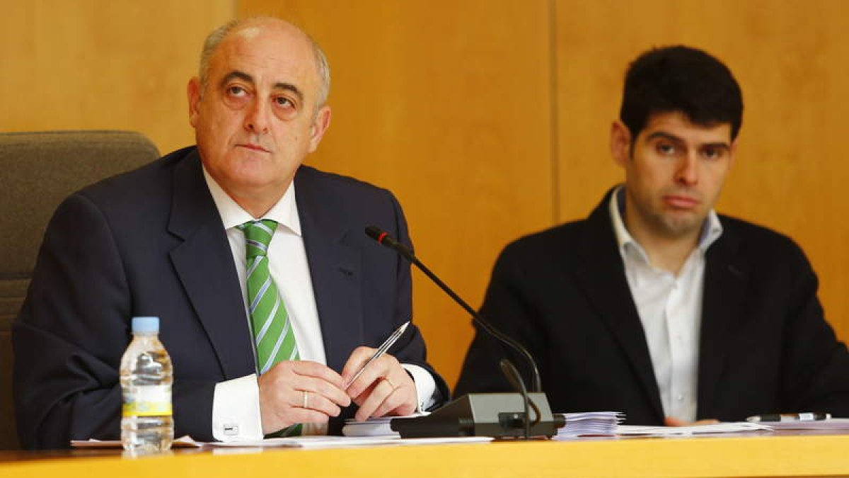 El alcalde indicó que se está en el camino del saneamiento.