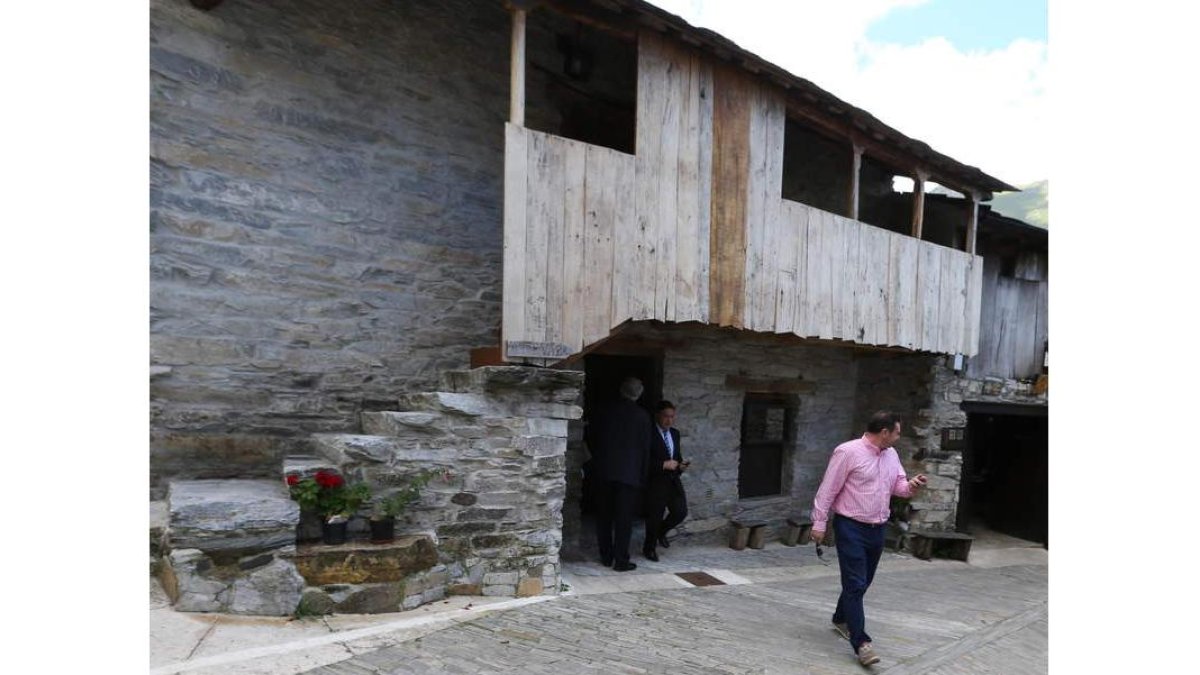 Edificio del aula del proyecto Genadii en Peñalba. ANA F. BARREDO
