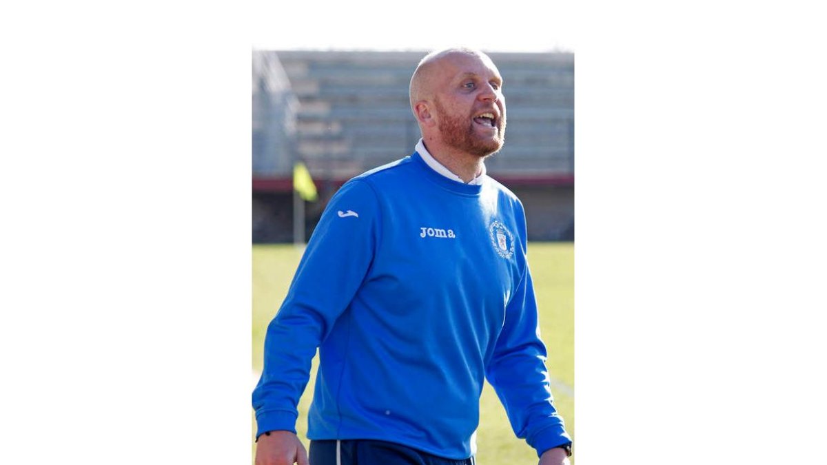 Adrián Benavides. F. OTERO