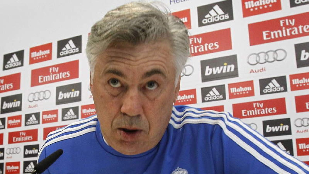 El entrenador del Real Madrid, Carlo Ancelotti, se mostró muy molesto con Joseph Blatter.