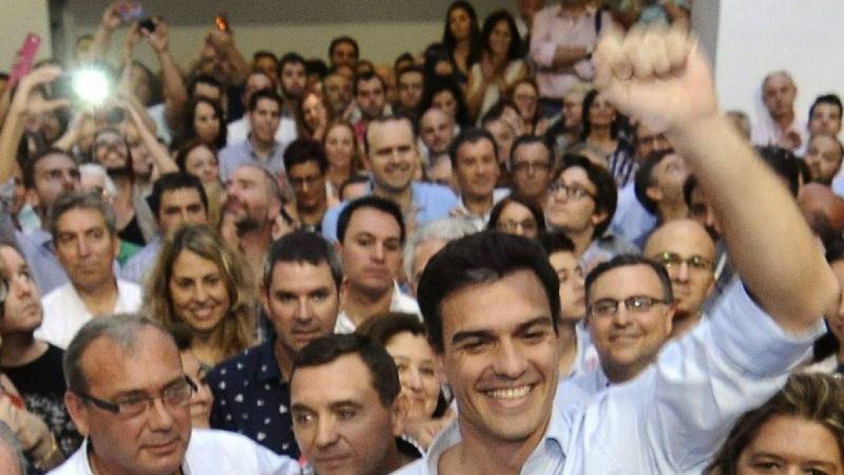 Pedro Sánchez durante un acto del PSOE celebrado en Sevilla