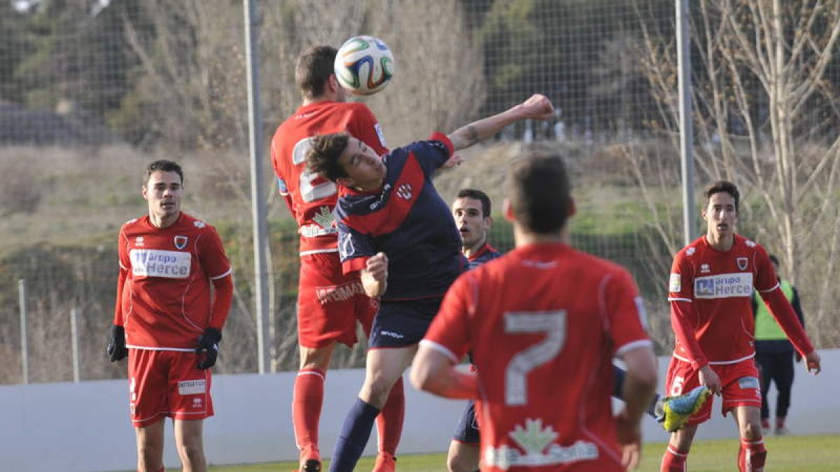 El equipo berciano disfrutó de alguna ocasión para haberse llevado la victoria