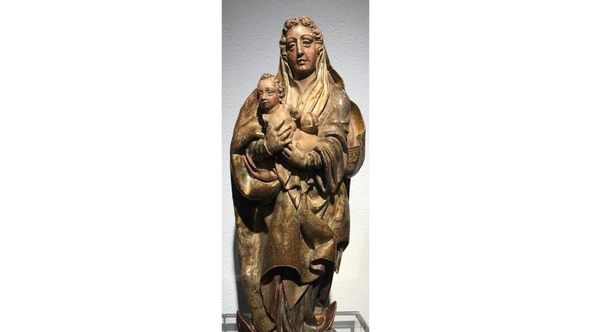El belén popular del pueblo de Zacos es, quizá junto al abanico de hueso y papel, la pieza más curiosa de la exposición, que también recoge varias tablas del despacho del obispo. Unas piezas previsiblemente copiadas de estampas de Rubens. La muestra tambi