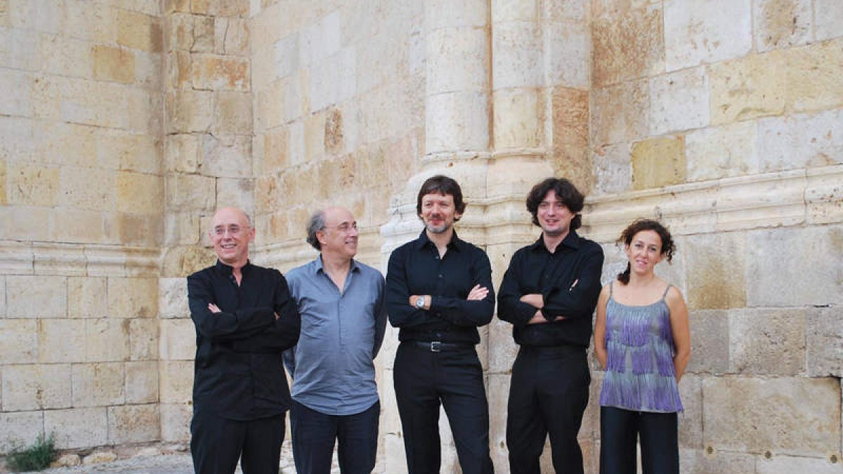 Los integrantes de la Real Cámara de Emilio Moreno.
