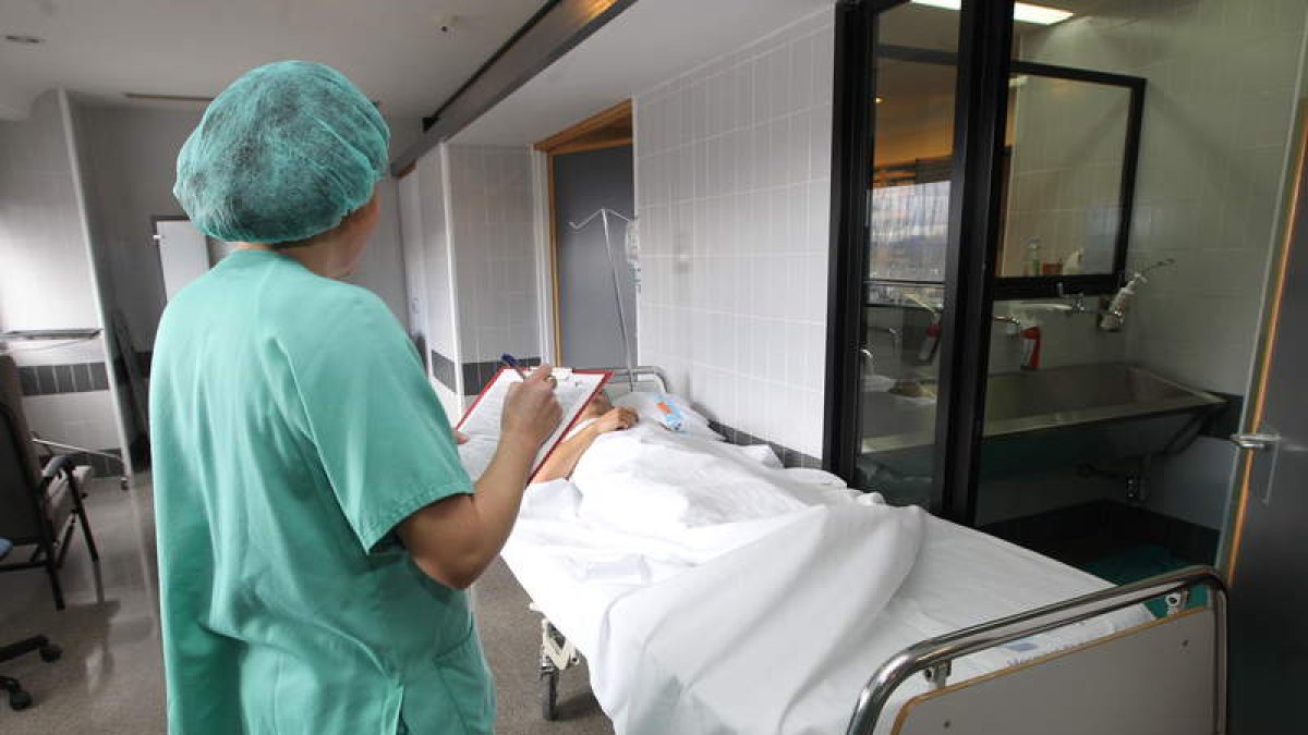 Imagen de archivo de un paciente del Hospital El Bierzo.