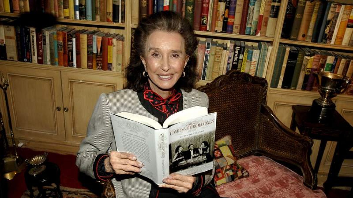 Imagen tomada hace algunos años de Aline Griffith, condesa de Romanoes y espía durante la II Guerra Mundial. PACO TORRENTE