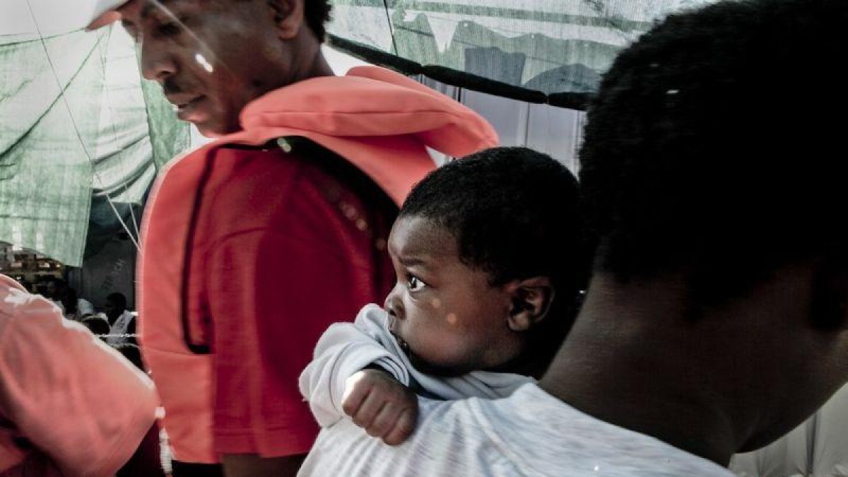 Este bebé es el pasajero más joven del Vos Hestia, el barco de Save the Children, hasta la fecha.
