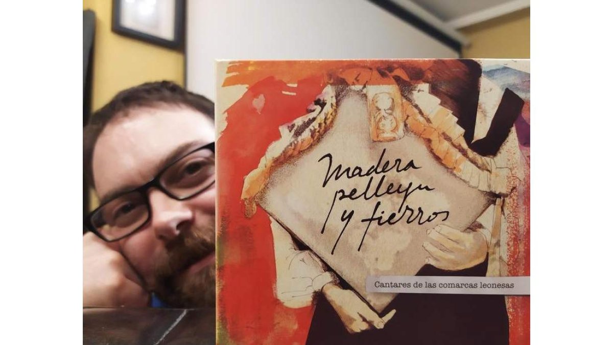 Rodrigo Martínez con el nuevo disco. DL