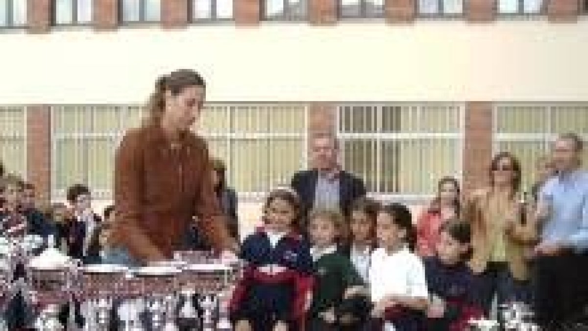 Nuria Ramiro entregó los premios deportivos de Agustinas