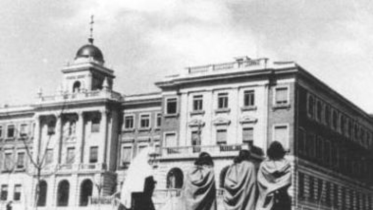 Fachada del colegio de La Asunción, en una imagen de archivo.