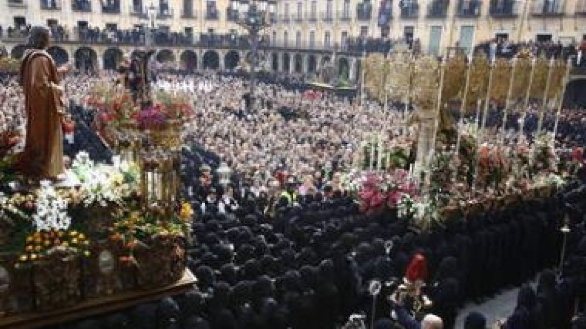La procesión de los Pasos del Viernes Santo está declarada de interés turístico internacional