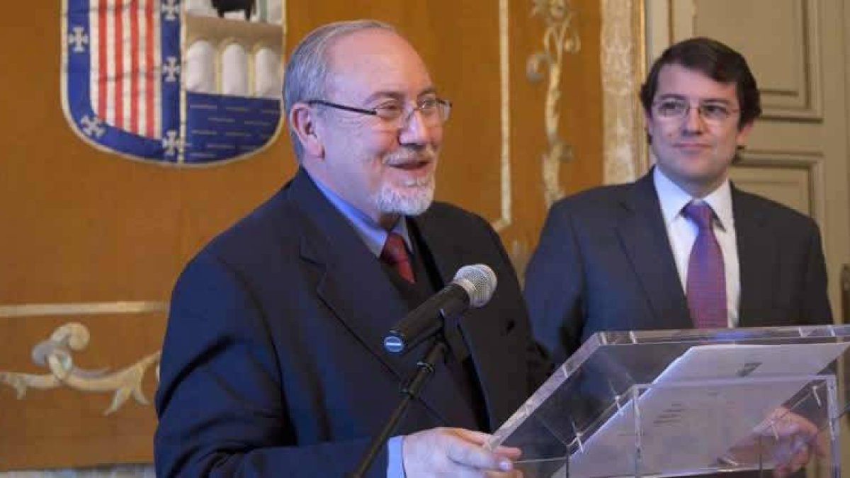 Valín se reunió ayer con el alcalde de Salamanca, Alfonso Fernández Mañueco.