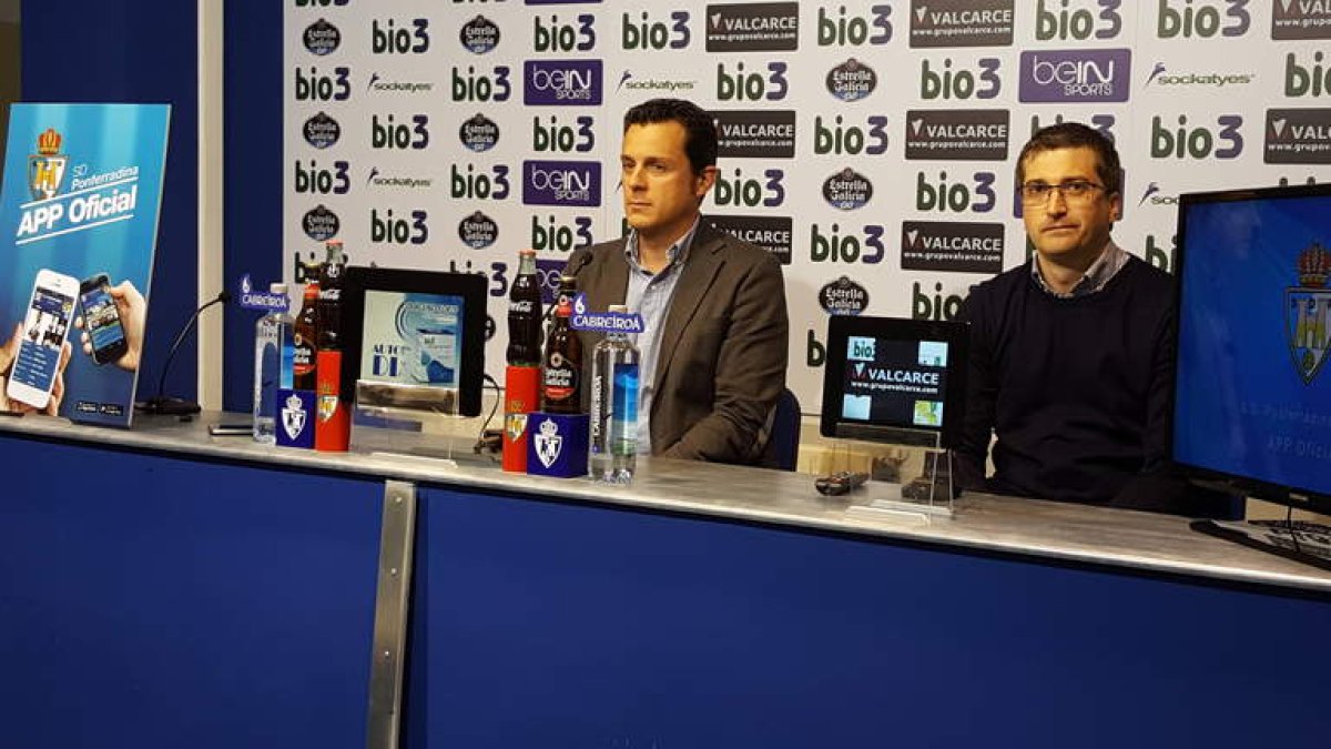 Presentación de la aplicación de la Deportiva para dispositivos móviles a cargo de Eduardo Domínguez y Diego Fernández. FROC
