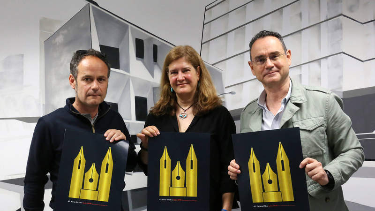 Héctor Escobar, Margarita Torres y Pedro Baños. CÉSAR ANDRÉS