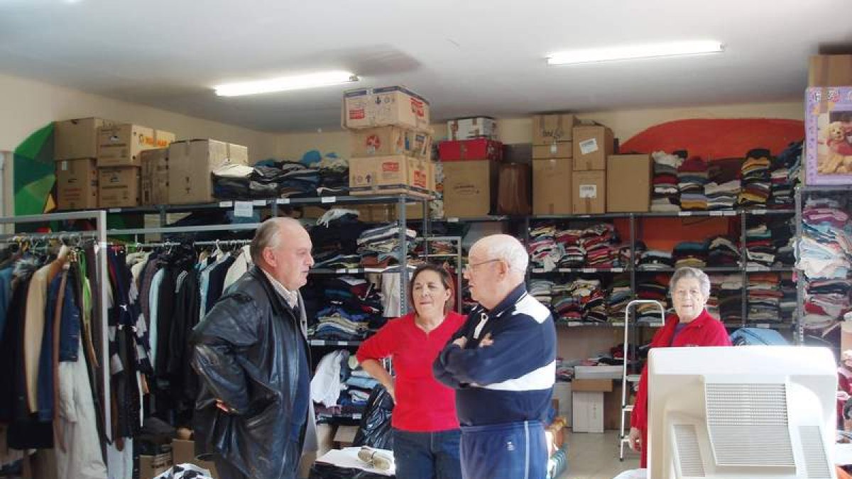 Imagen del ropero municipal ubicado en Villaobispo.