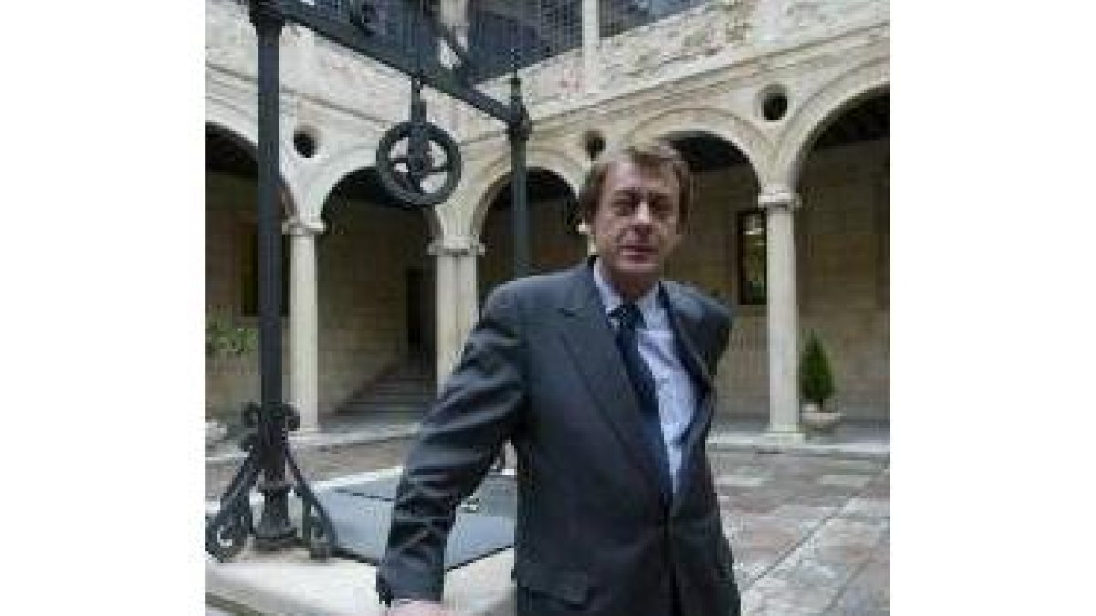 El presidente posa en una imagen de archivo en el claustro del Palacio de los Guzmanes