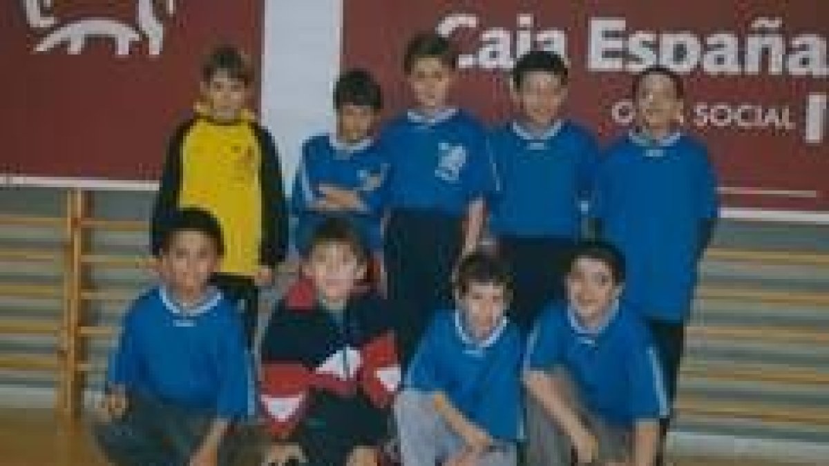 Formación del equipo Agustinas de categoría benjamín