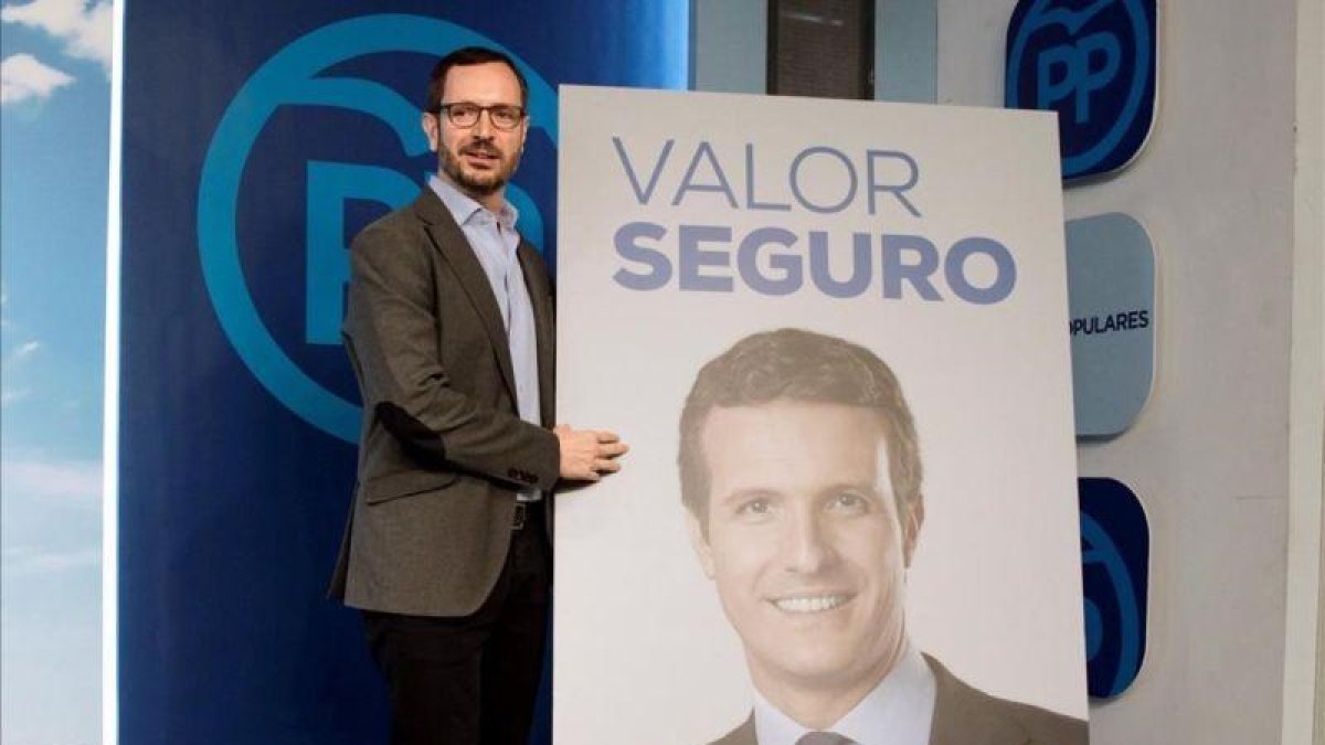 El vicesecretario de Organización del PP, Javier Maroto, presenta el lema del partido para el 28-A.