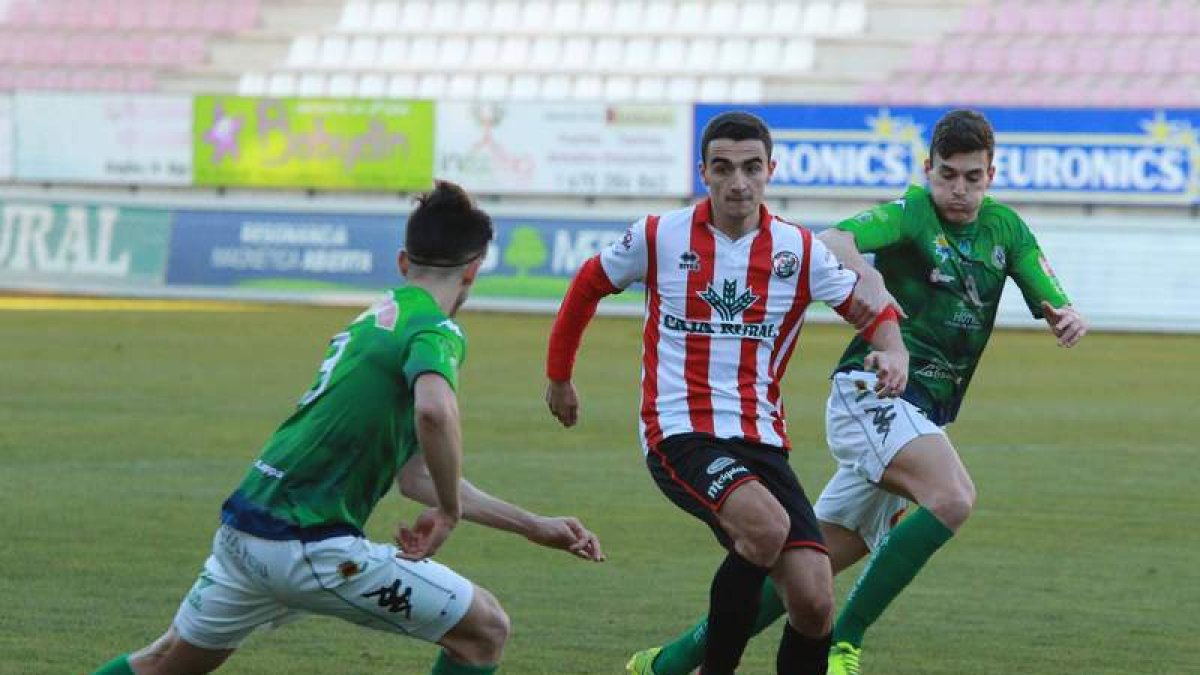 El partido se le hizo muy largo al Astorga a pesar del gol de Villa en el minuto siete. LA OPINIÓN DE ZAMORA