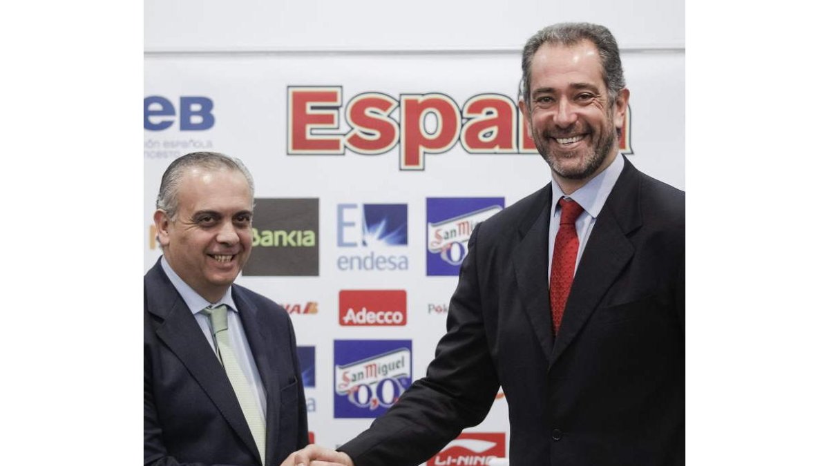 Antonio Orenga, a la derecha, junto a José Luis Sáez.
