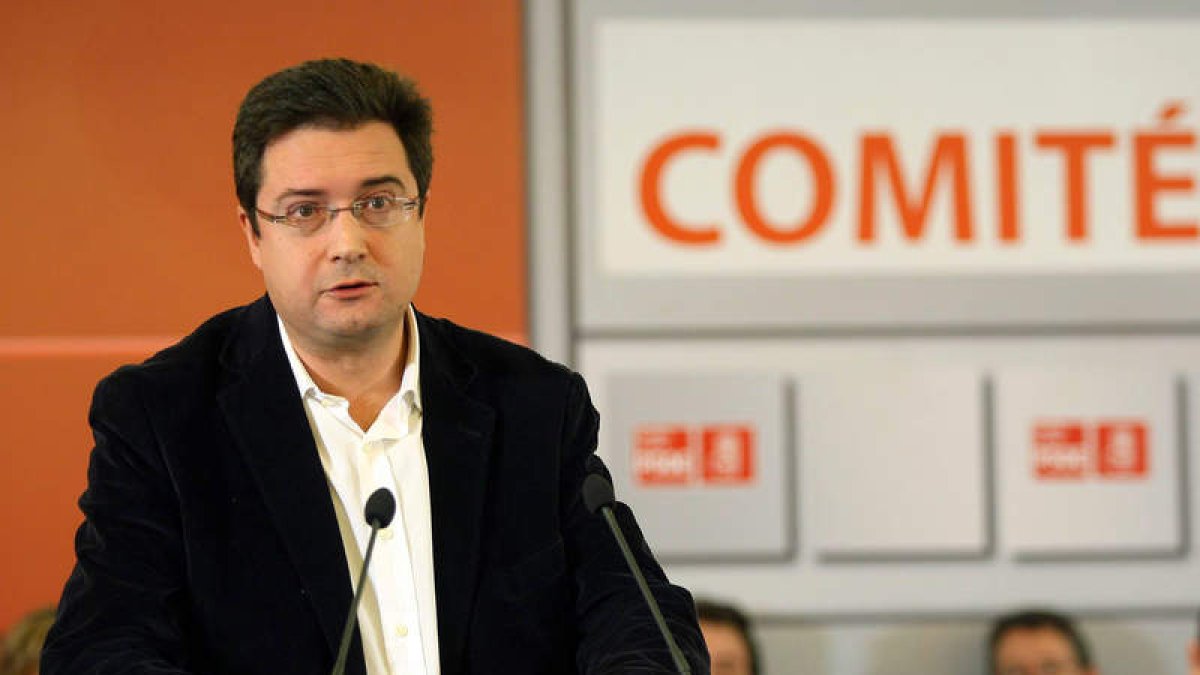 El secretario general del PSOE en la Comunidad interviene ante el Comité Autonómico.