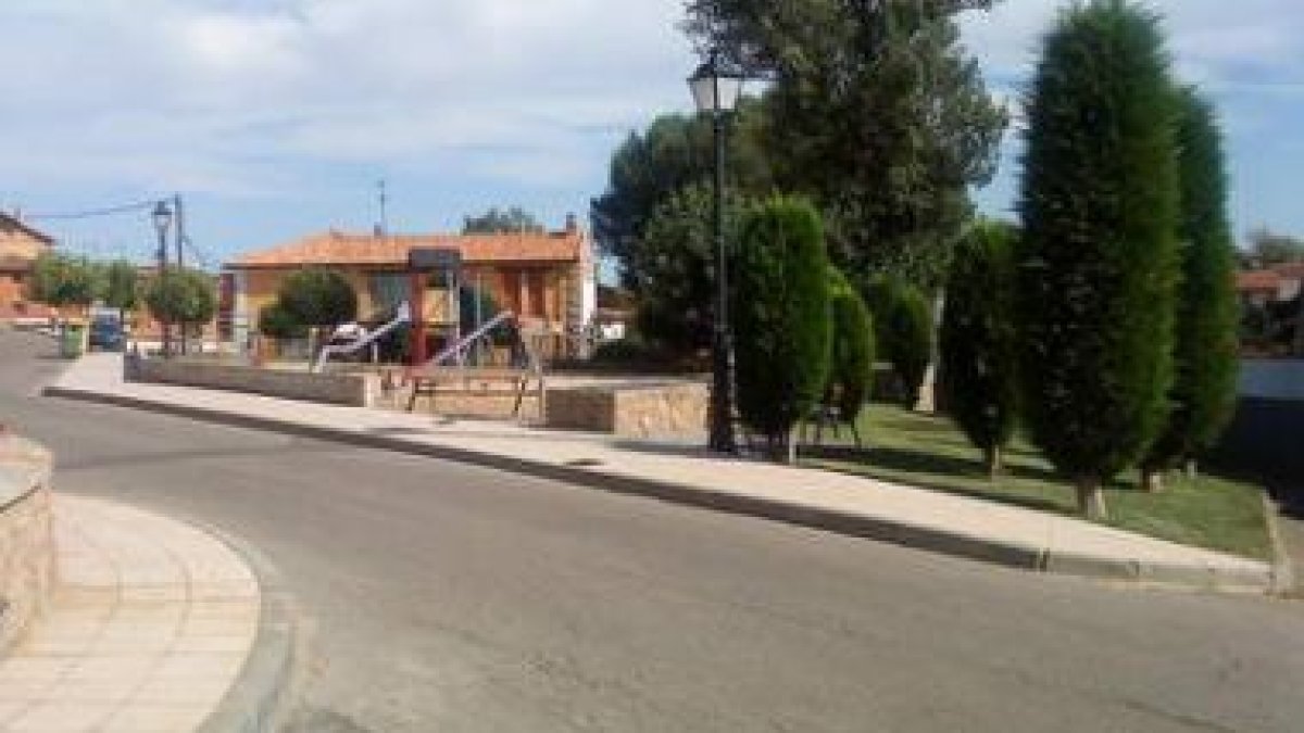 La plaza del pueblo acoge la mayoría de los actos de las fiestas.