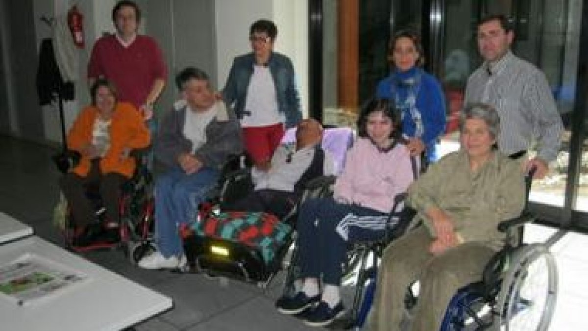 Los integrantes del grupo del centro las Cinco Llagas de Astorga.