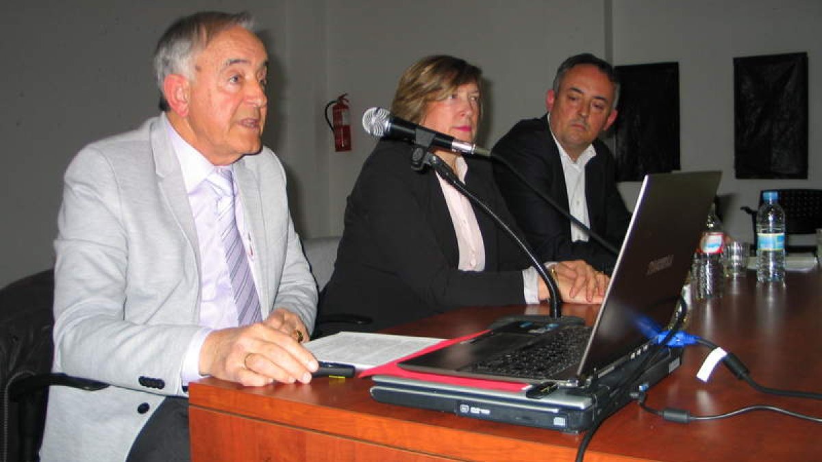 m. macías