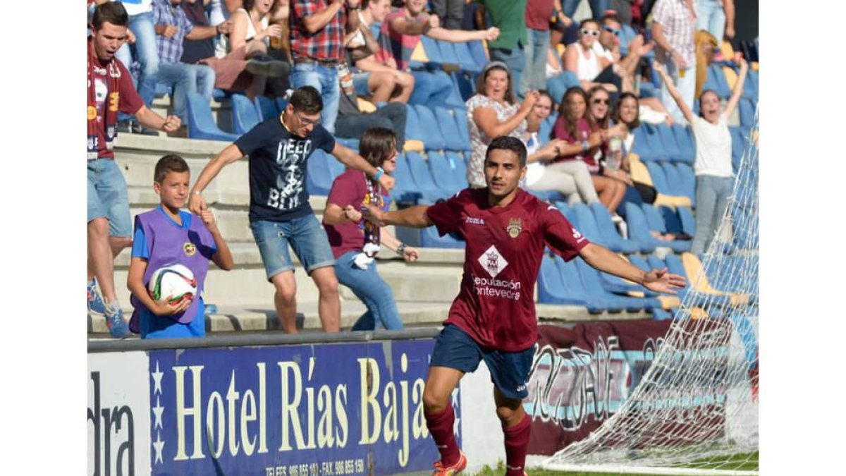 Borjas Martín es ya el referente ofensivo del Pontevedra con cuatro goles.